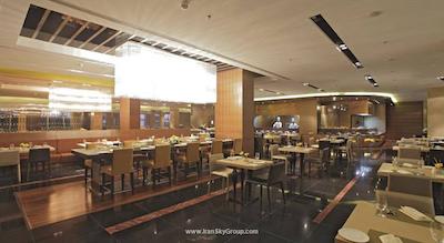 کانتری این اند سوئیتس گرگاون یودیوگ ویهار