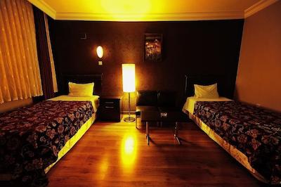 بویوک آزور اوتلی