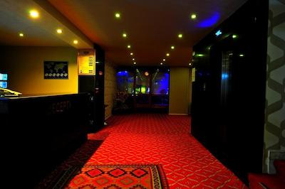 بویوک آزور اوتلی