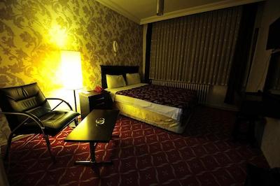 بویوک آزور اوتلی