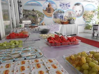 بویوک آزور اوتلی