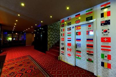 بویوک آزور اوتلی