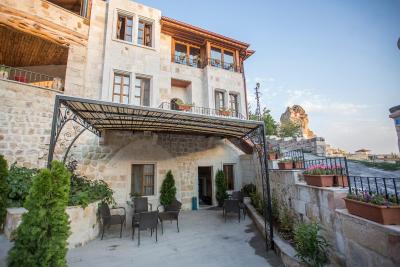 لونا کیو هتل