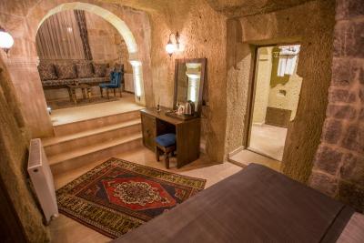 لونا کیو هتل