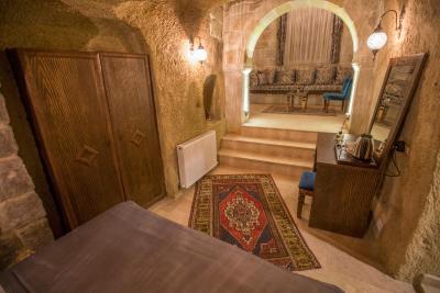 لونا کیو هتل