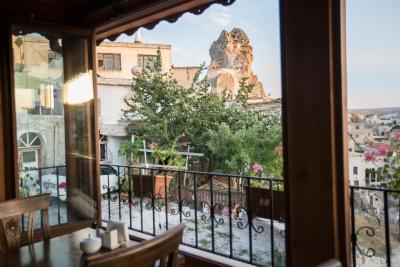 لونا کیو هتل