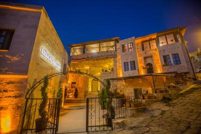 لونا کیو هتل