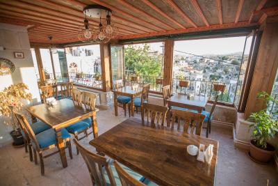 لونا کیو هتل