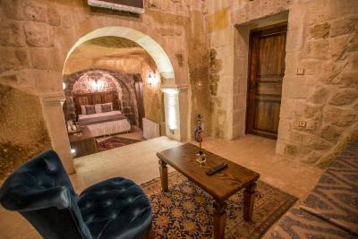 لونا کیو هتل