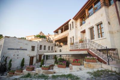 لونا کیو هتل