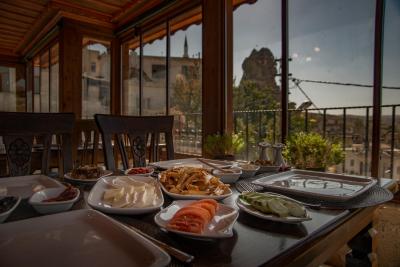 لونا کیو هتل