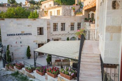 لونا کیو هتل