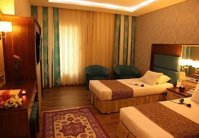 عالی قاپو