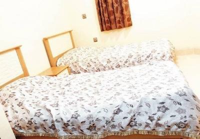 هتل آپارتمان هیرون