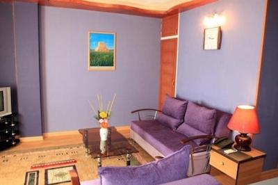 هتل آپارتمان تچر