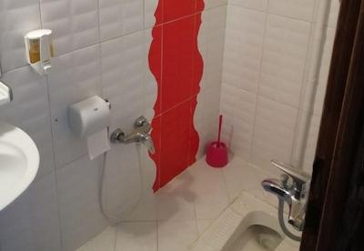 هتل آپارتمان معین درباری مشهد