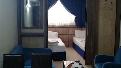 هتل آپارتمان معین درباری مشهد