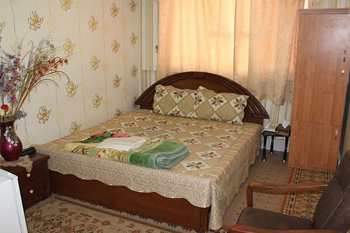 هتل دوستی سرخس