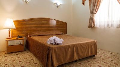 هتل شیراز مشهد