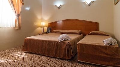 هتل شیراز مشهد