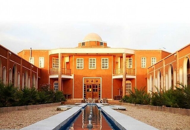 هتل کویر بالی خور