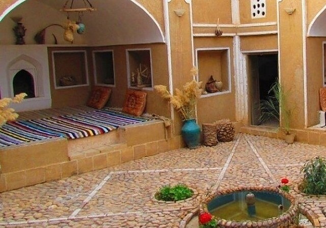 هتل کویر بالی خور