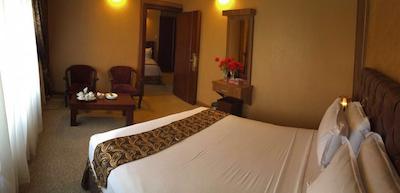 هتل شارستان مشهد