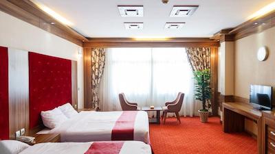 هتل خورشید تابان مشهد