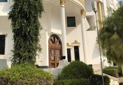 هتل رویان قائم کیش