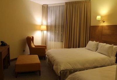 هتل رویان قائم کیش