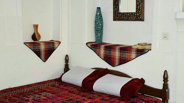 هتل باغ سنتی متولی باشی کرمان