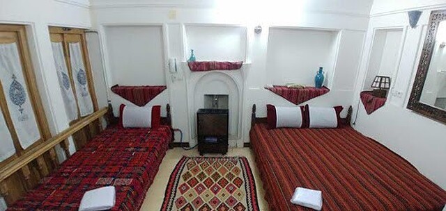 هتل باغ سنتی متولی باشی کرمان