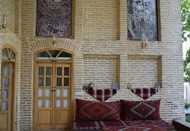 هتل باغ سنتی متولی باشی کرمان