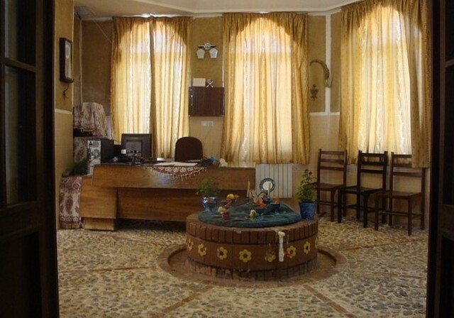 هتل سنتی یه تا روستای بیاضه