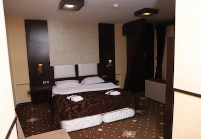 هتل پارلا آستارا