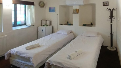 اقامتگاه بومگردی خانه باغ ایرانی
