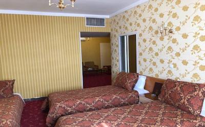 هتل آزادی تهران