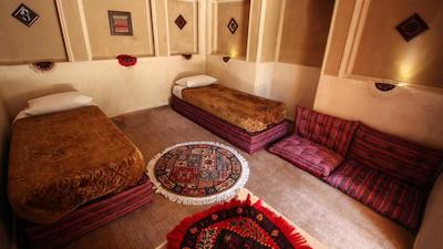 هتل ایوان کرمان