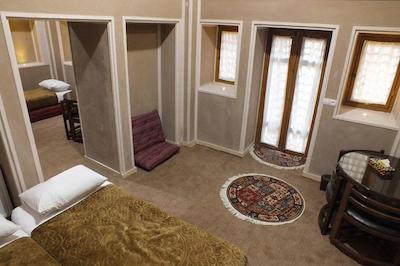 هتل ایوان کرمان