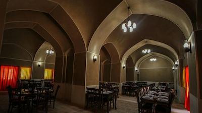 هتل ایوان کرمان