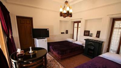 هتل ایوان کرمان