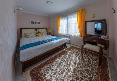 هتل مدائن بندر انزلی