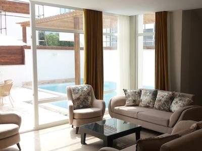 هتل وستا تنکابن