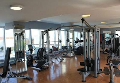 هتل وستا تنکابن