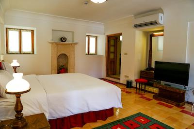 هتل کریاس اصفهان