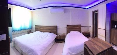 هتل یورد شیراز