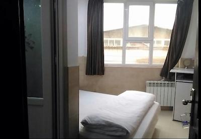 خانه مسافر یاس کبود قم