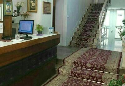 هتل نادر تهران