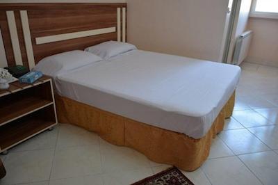 مهمانپزیر ممتاز مقدم مشهد