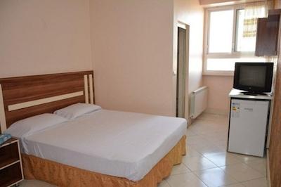 مهمانپزیر ممتاز مقدم مشهد